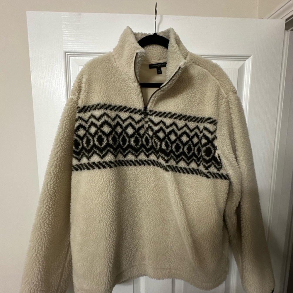 Banana Republic Zip Up Sweater in Cream and Black